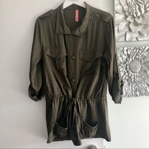 EIGHT SIXTY Button-Down Tunic Top